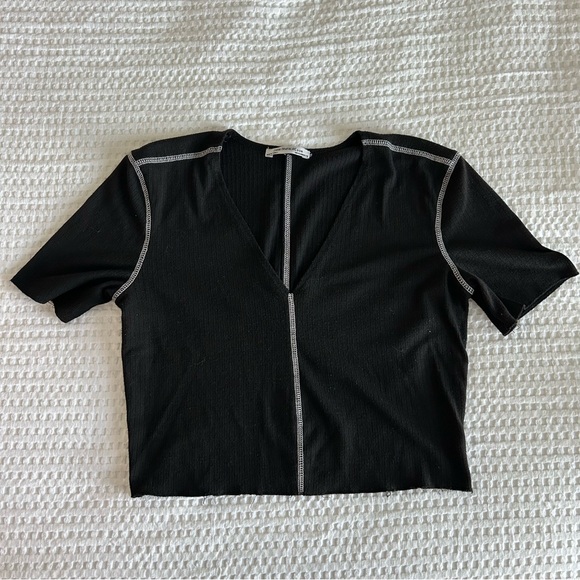 Zara Contrast Stitch V-Neck Tee Shirt - Picture 1 of 5